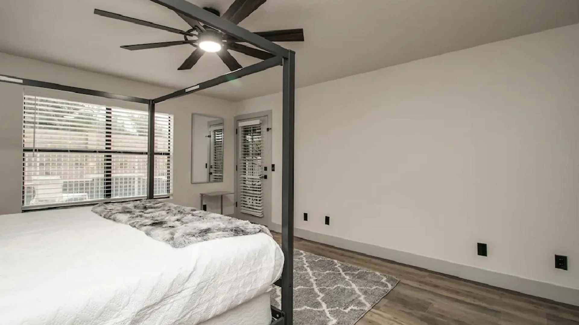 Newly Renovated 4 Bedroom Retreat Wpool Phoenix