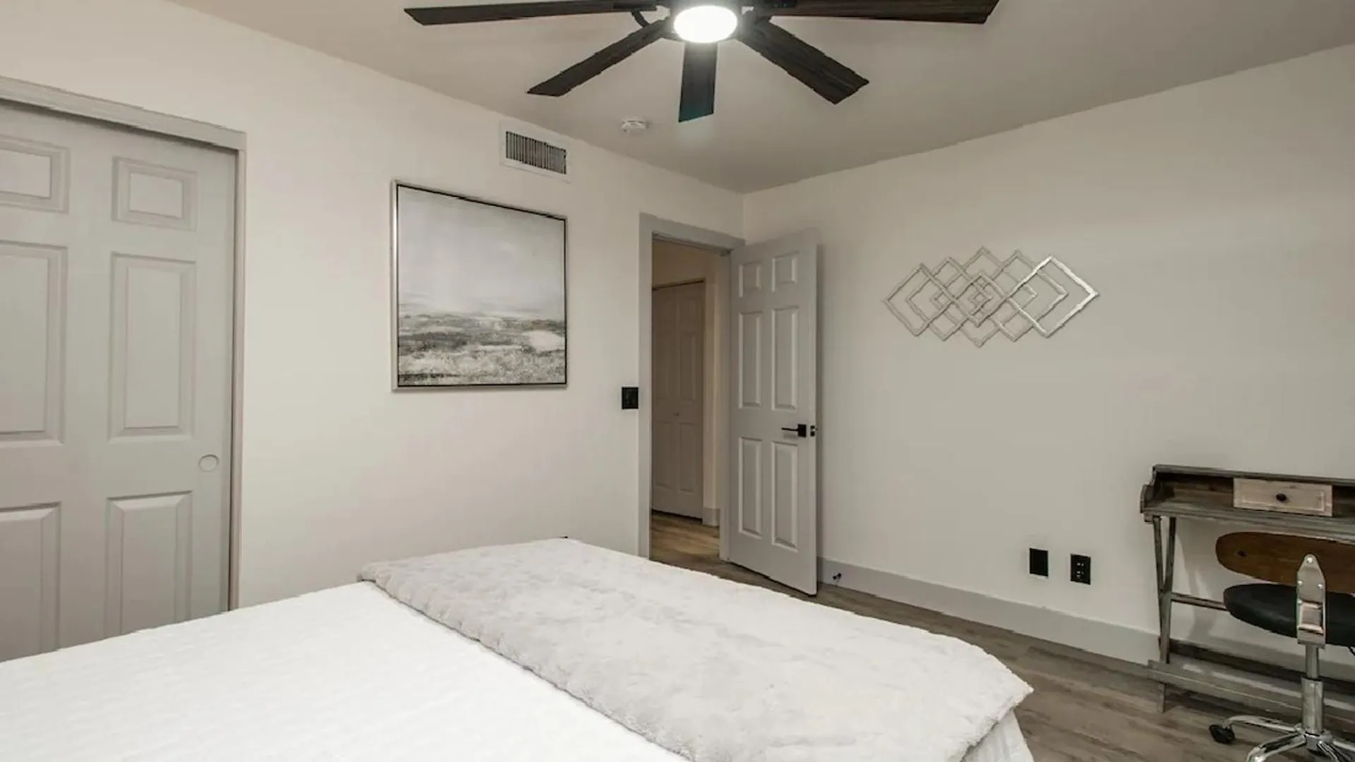 Newly Renovated 4 Bedroom Retreat Wpool Phoenix