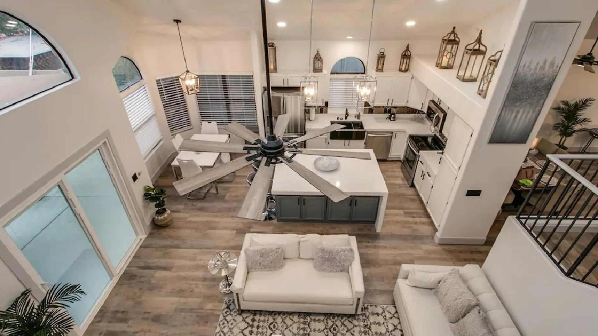 Newly Renovated 4 Bedroom Retreat Wpool Phoenix